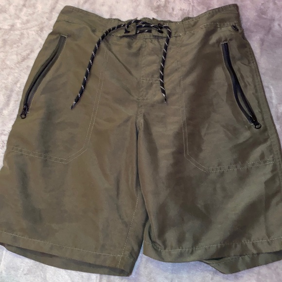 Olive green knee length board shorts. Men's small. Good for waist size 26-29. - Picture 1 of 7